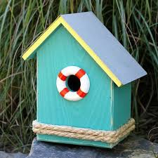 Ein Vogel Futterhaus Bauen Schone Vorschlage 1 Teil Dekorative Vogelhauser Vogelhaus Ideen Vogelhaus Plane