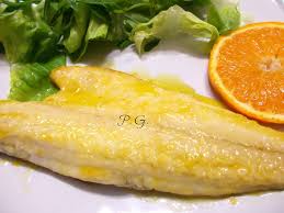 Il vantaggio di questa ricetta filetti di branzino in padella è che può essere realizzata in pochissimo tempo: Filetti Di Branzino Al Succo Di Arancia Ricetta Light E Gustosa