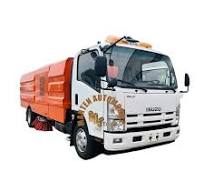 Isuzu Npr 4X2 Washing Street Vehicle Road Sweeper Dust Vacuum 8 Ton Road  Cleaning Truck