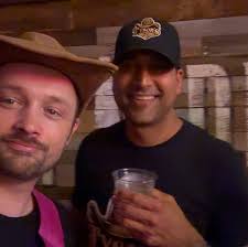 Successful Nashloer . Highly recommended . Just be careful dancing in  cowboy boots