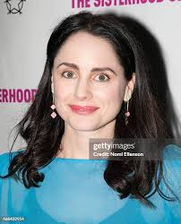 47 Elizabeth Cuthrell Photos & High Res Pictures