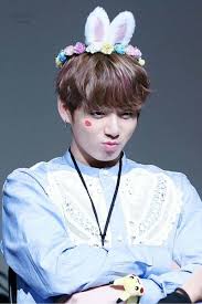 Image discovered by 𝙂𝙤𝙡𝙙𝙚𝙣 𝙄𝙙𝙤𝙡 ⁷. Kookie Being A Cute Bunny Jungkook Cute Bts Jungkook Jungkook Oppa