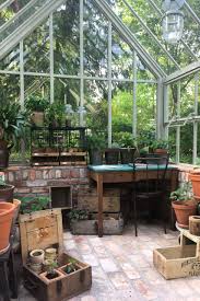 Vorteil Gewachshaus Den Garten Im Viktorianischen Stil Geniessen Viktorianische Gewachshauser Gewachshaus Garten Gewachshaus