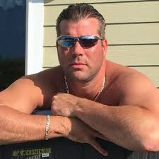 Tom Karczewski (@tkarczewski)