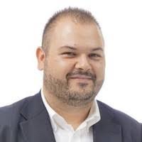 Alfonso Pace's Instagram, Twitter & Facebook