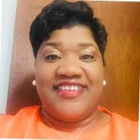 200+ profilů „Sherissa“