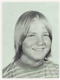 Gary Lynn Hey died this morning at the age of 74 in Dallas. He is survived  by daughter, Kristi Hey Scully and 5 grandchildren.