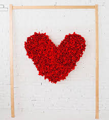 Easy Diy Valentine S Day Decorations It was a little tricky because i needed to keep the hearts straight. decoist