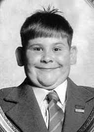 BERICHTE, MEINUNGEN UND PORTRÄTS