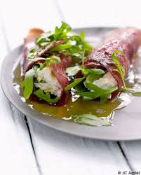 Bresaola Ricotta Roquette Et Basilic Pour 4 Personnes Recettes Elle A Table Recette Recette Italienne Alimentation Recettes De Cuisine