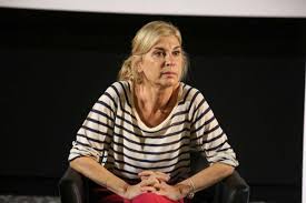 Les dernier episodes des séries en streaming netflix français. Videos Festival Du Film De Saint Jean De Luz Michele Laroque Debat Avec Les Lecteurs De Sud Ouest