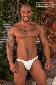 Jason Vario Finally Bottoms (Again) – We Love Nudes