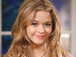 Vad tycker du om att Sasha (Alison) är ett bokstavligt barn i början av  serien? : r/PrettyLittleLiars
