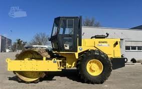 Vibromax VM146PD Padfoot Compactor