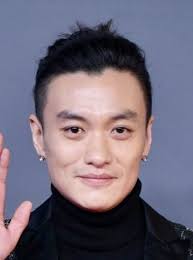 Zhou Yi Wei (周一围)