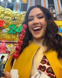 💛 I love everything about Japan from the colors, the culture, the people,  to the food! So grateful to be able to spend this time here. ❤️  #japan#travel#tokyo#sakura#exploringjapan#cherryblossoms