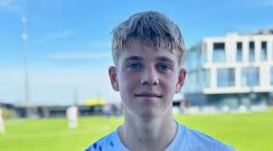 Max Hagen signerer for Viking