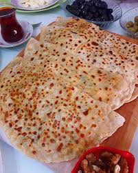Yoresel Cokelekli Sac Boregi Cokelek Yagi Alinmis Ayranin Isitilmasi Sonucu Ortaya Cikan Yogurt Parcalarina Denir Buna Silifke De Ham Gida Yogurt Sac