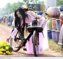 Người Đẹp Sài Gòn Xưa: Chiếc Solex Và Tà Áo Dài ...