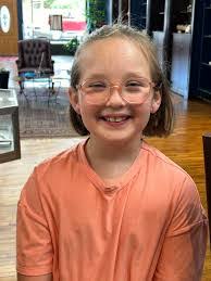 Chelsie Brooks's Instagram, Twitter & Facebook