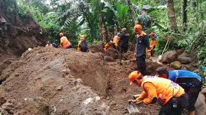 Buat kamu yang ingin menyingkir sejenak dari hiruk pikuk keramaian kota, berwisata ke hutan desa setianegara bisa menjadi pilihan tepat. Bantaran Sungai Pakancilan Longsor Saluran Irigasi Tertutup Okezone News