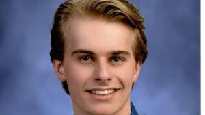 Devon Stuart (@DevonStewie)