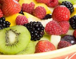 Per esempio, preparando una magnifica insalata di frutta. Macedonia Di Frutta Fresca Ricette Di Checucino It