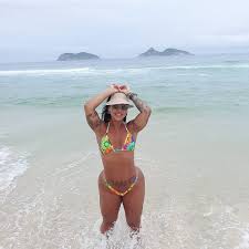 A modelo casou com o. Cenapop 15 Vezes Em Que A Musa Fitness Vanessa Ataides Arrasou Ao Posar De Biquini