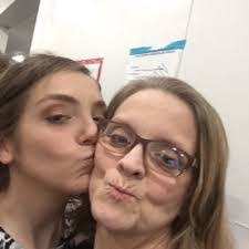 Cindy Teich's Instagram, Twitter & Facebook