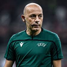 🇹🇷🔚Cüneyt Çakır için son durak Gaziantep!📍 🇹🇷🔥Cüneyt Çakır, Milli  Takımımızın bugün oynanacağı Çekya maçının ilk 5 dakikasında görev  yaptıktan sonra düdüğünü William Collum'a bırakacak ve hakemlik kariyerini  noktalayacak! 🔚 🇹🇷Cüneyt Çakır: "Bütün