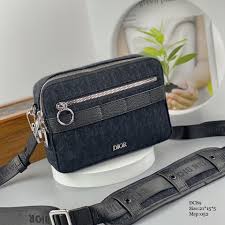 Túi đeo chéo hàng hiệu DIOR Đen TCD19 - LOUIS KIMMI STORE