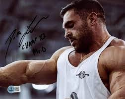 Derek Lunsford's Instagram, Twitter & Facebook