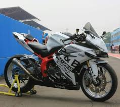 Honda Light Weight Super Sport On Instagram Da Best Photo By M Putera D Gantungan Kunci Cbr Cbrstore Cbr250rr Di 2020 Super Sport Honda Mobil Sport