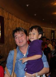 Năm 1998, anh đạt giải tư tiếng hát truyền hình tphcm và gây được sự chú ý của khán giả. Ä'am VÄ©nh HÆ°ng Len Song Truyá»n Hinh Noi Vá» Con Trai Minh ThÆ°Æ¡ng No Khong Biáº¿t No Co ThÆ°Æ¡ng Minh Khong Bao NgÆ°á»i Lao Ä'á»™ng