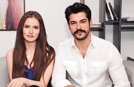 Fahriye Evcen Ve Burak Ozcivit Unluler Cift Sac