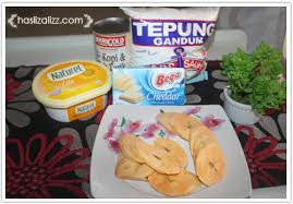 Tak perlu pusing kalau hendak menyiapkan pisang goreng cheese yang enak di rumah, karena asal sudah tahu triknya maka hidangan ini dapat menjadi sajian spesial. Resepi Tepung Goreng Pisang Cheese