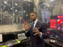 It's week 17 of the nfl season and you're tuned to the enter the sports update anchor. Ryan Smith Sports Anchor Wikipedia