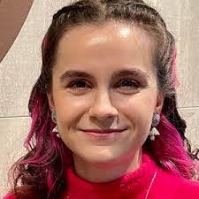 Jennifer Callies's Instagram, Twitter & Facebook