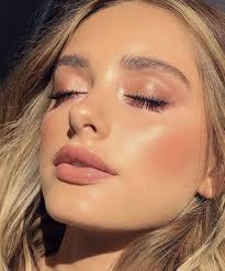 The natural makeup look isn't going anywhere. Natural Summer Makeup Natural Eye Makeup Natural Summer Makeup Summer Makeup Looks