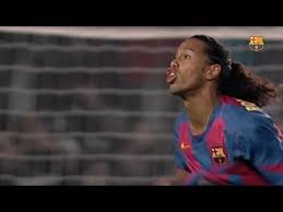 El Barcelona Recuerda A Ronaldinho Youtube