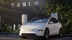 Tesla Model Y Price In India,Tesla Model Y भारत में 60 लाख रुपये में लॉन्च,  मुंबई में खुला पहला शोरूम, जल्द शुरू होगी डिलीवरी - tesla model y launched  in india at