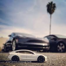 Our comprehensive coverage delivers all you need to know to make an informed car buying decision. Hot Wheels 2019 Tesla Model 3 Online Shopping