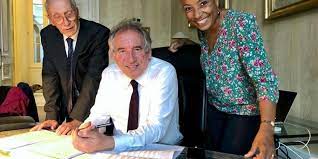 François bayrou avait déjà été élu lors du mandat précédent. Pau Francois Bayrou Reelu Confortablement Maire De Pau