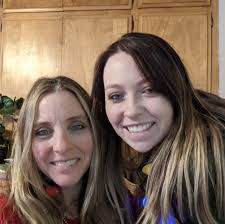 Diana Moniz's Instagram, Twitter & Facebook