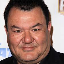 Watch Mom's Got a Date with a Vampire (2000) Full Movie Online