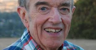 Peter Bogert's Instagram, Twitter & Facebook