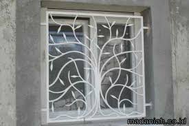 Desain rumah minimalis model teralis jendela, teralis klasik, teralis minimalis. Desain Teralis Jendela Ornamen Terbaru Madaniah