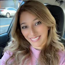 I don't know why, but I just love that Liam Neeson and Pamela Anderson have  found eachother.