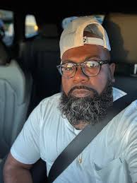 Single man seeking real relationship in Florida