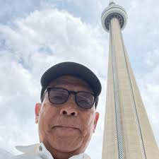 A giant 🚢 ship's engine broke down and no one could repair it, so they  hired a Mechanical Engineer with over 30 years of experience. ⚙️ He  inspected the engine very carefully,